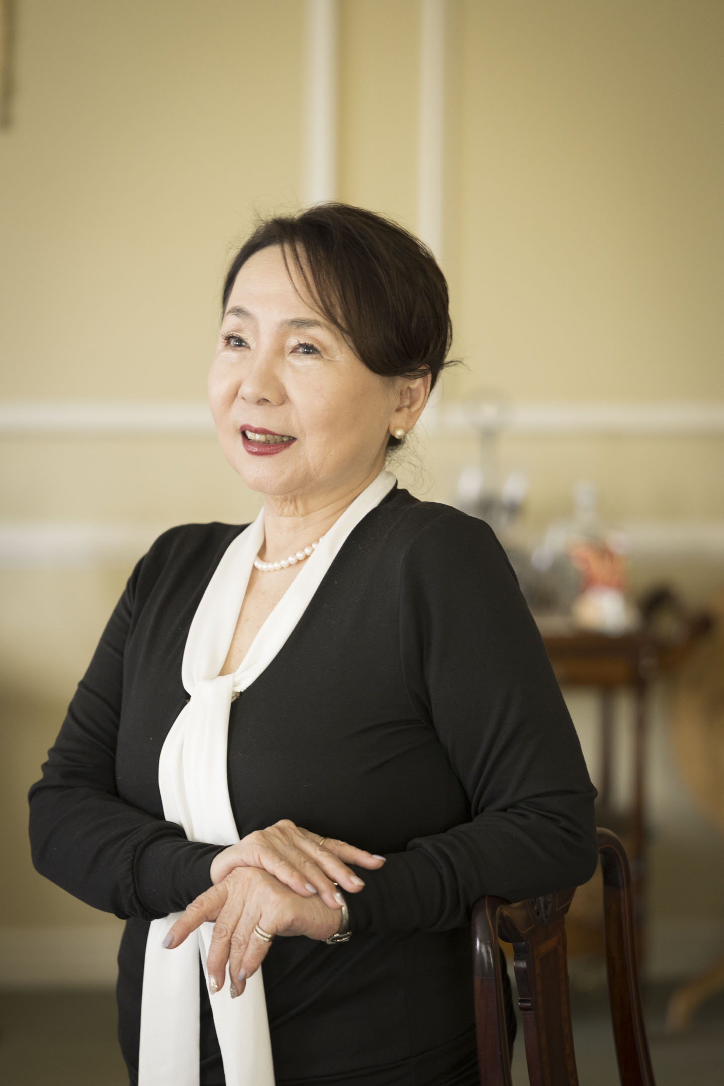 佐藤よし子 - ザ・クイーンズ・フィニッシングスクール主宰、日本初の英国式フィニッシングスクール創設者